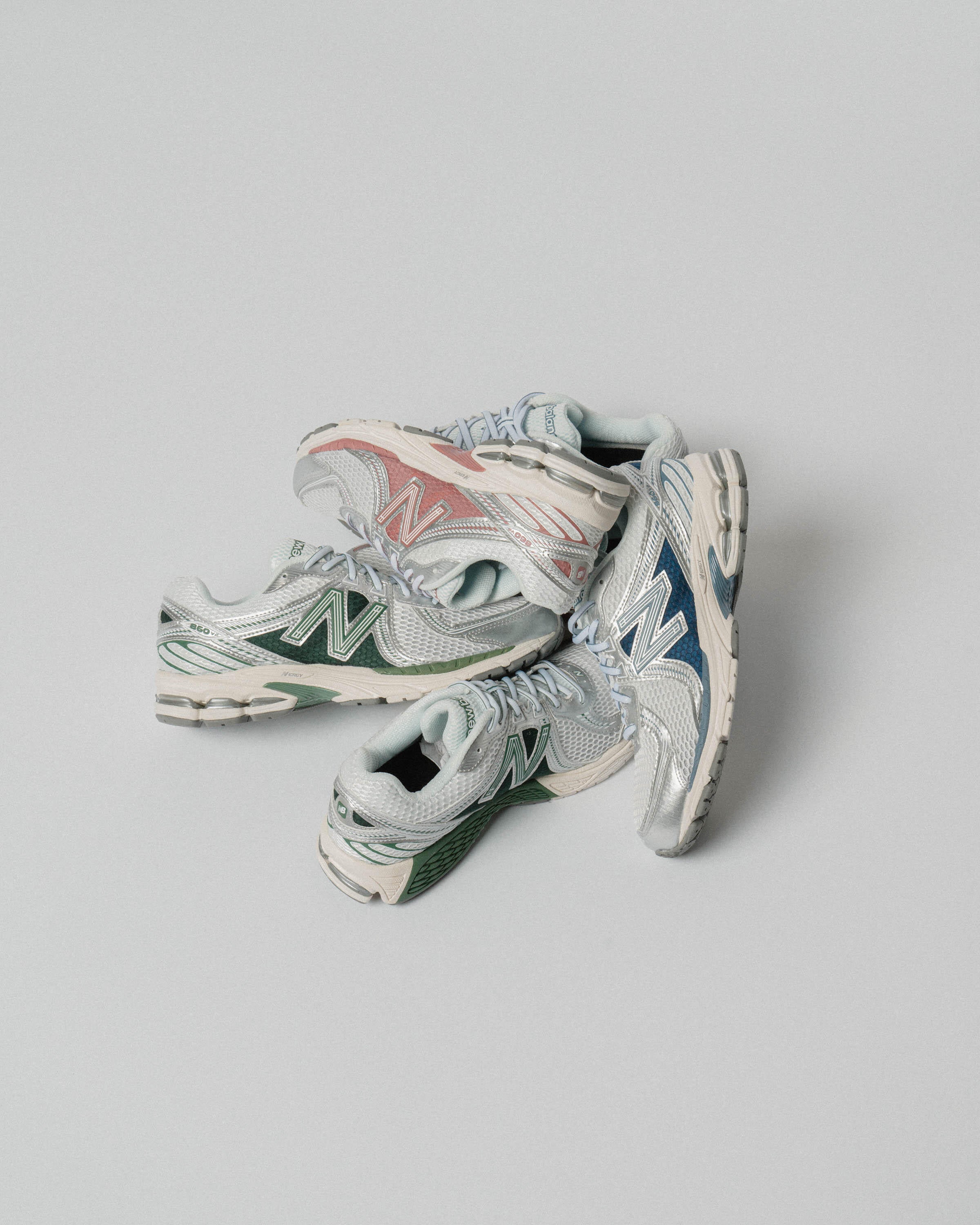 New Balance 860v2