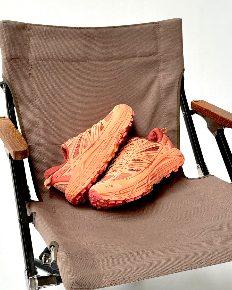 hoka one one