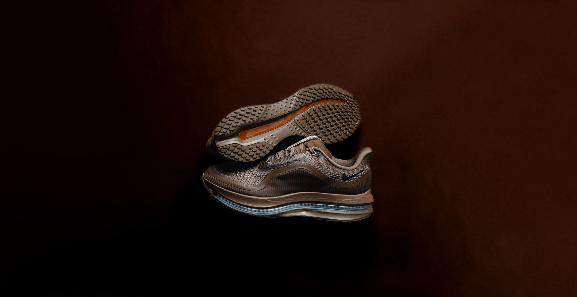 NIKE PEGASUS PREMIUM SP