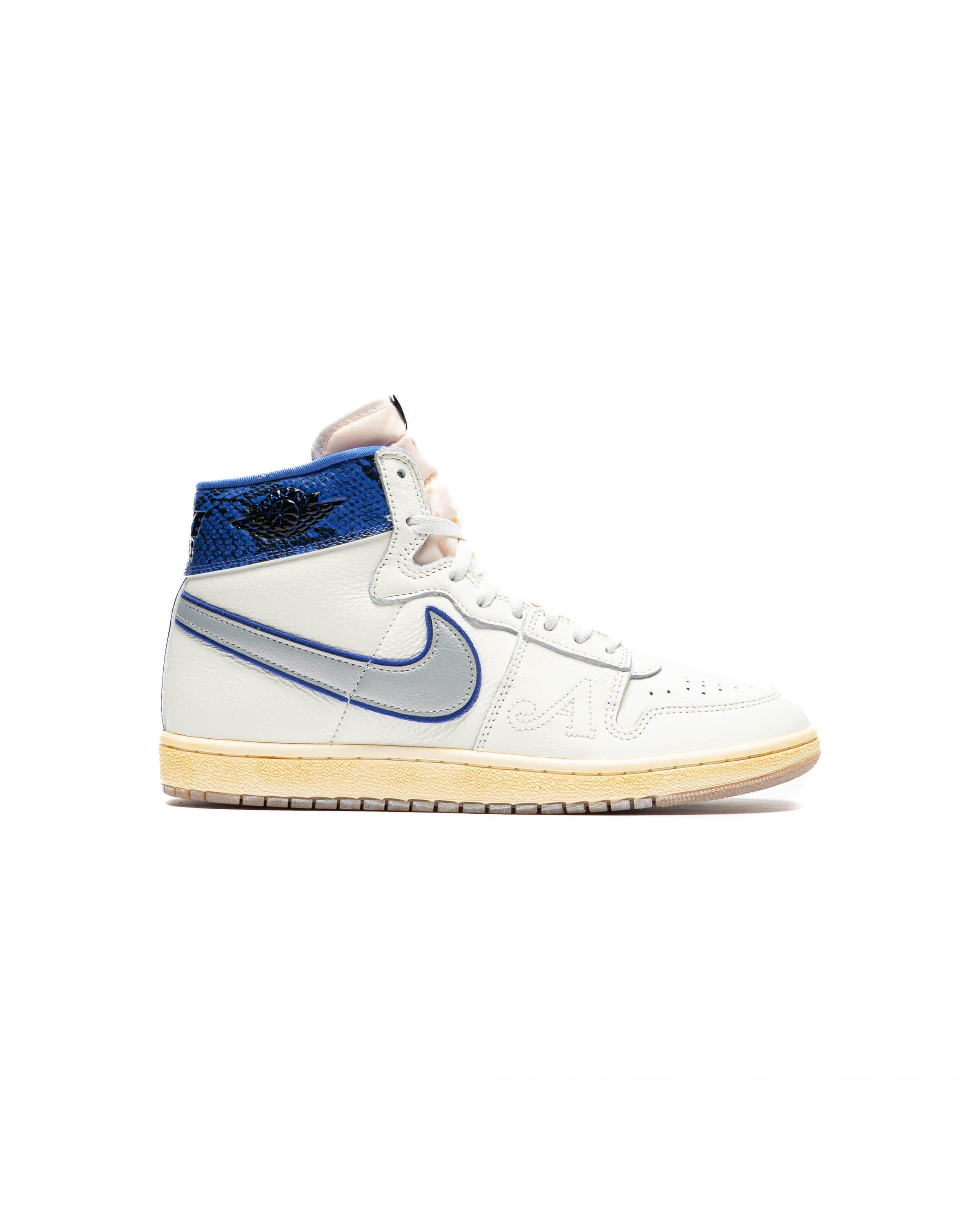 Jordan Air Ship x Awake NY 'University Red' (FN8675-100