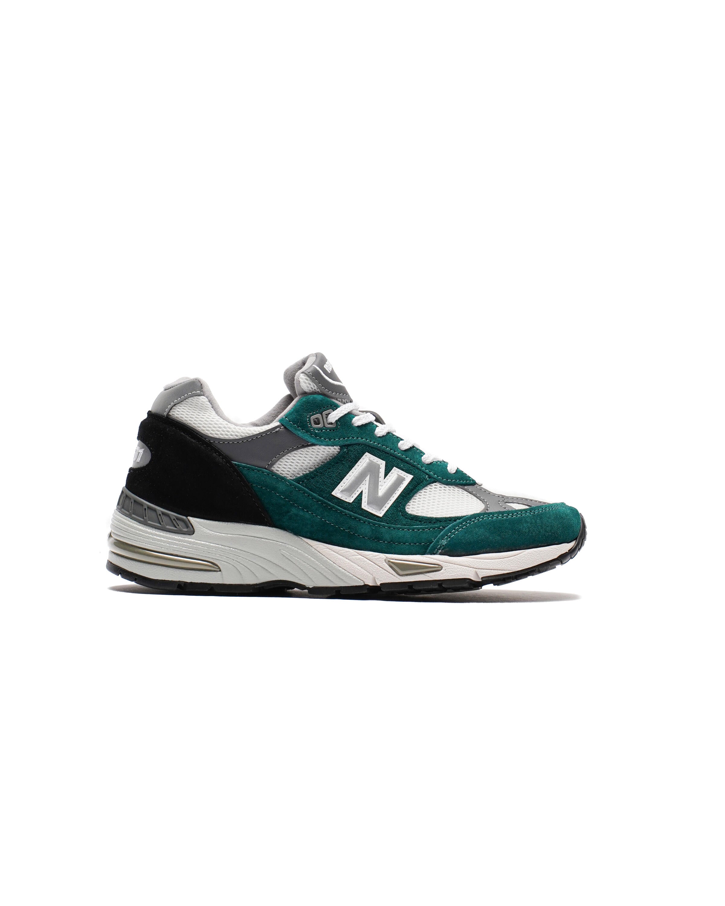 【SALE】NEW BALANCE Q119 M1530 SN99 ニューバランスMade in UK NEW BALANCE | NBLS Q119 M1530 Sn99 | Black | Scotts Menswear