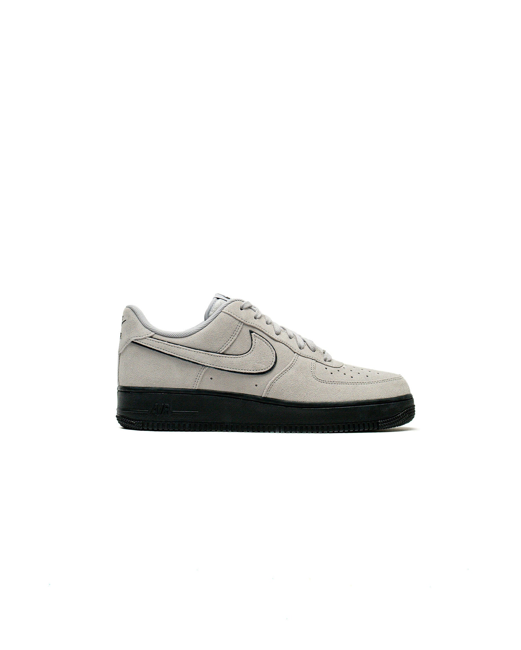 Nike AIR FORCE 1 '07 LV8