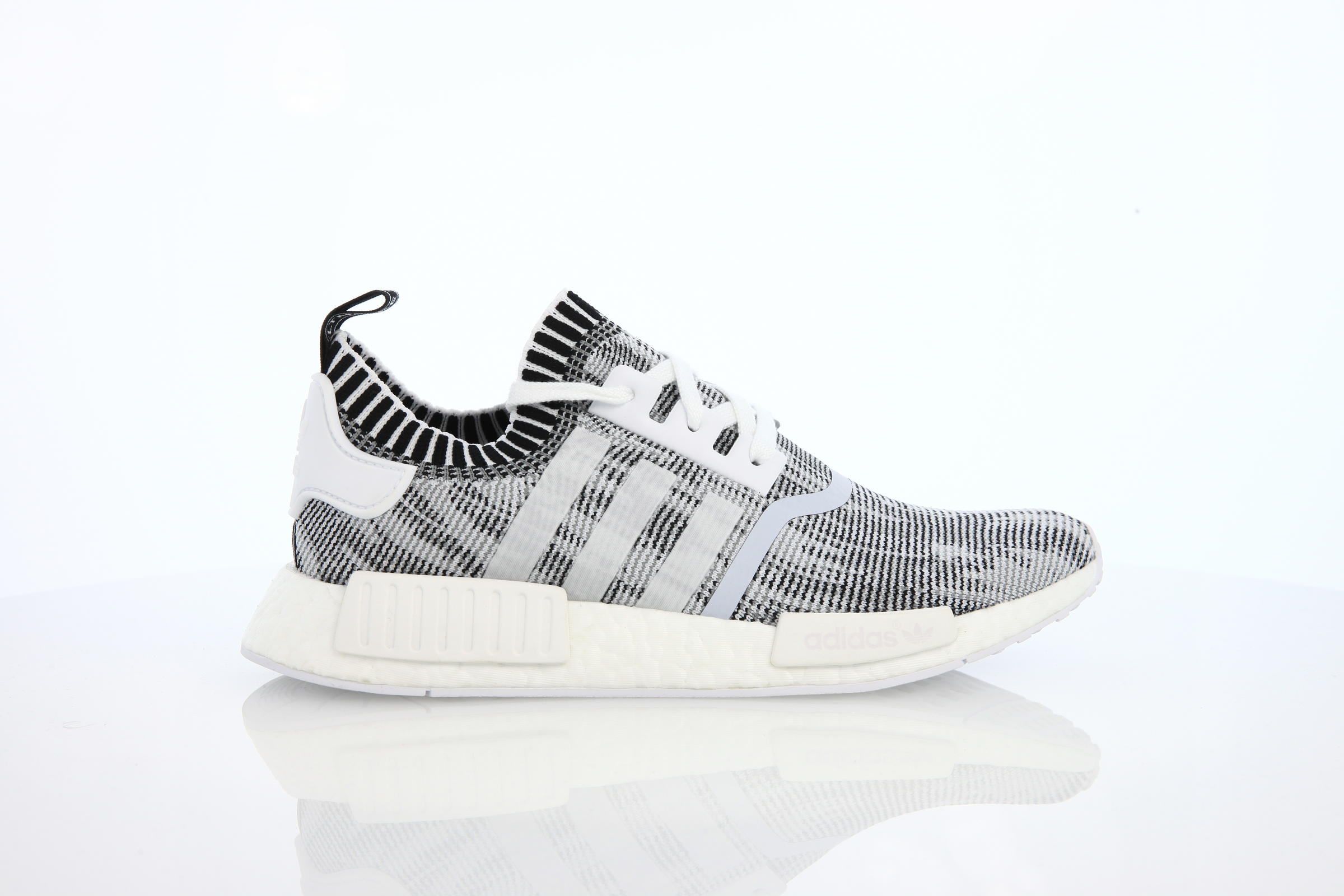 Adidas originals womens primeknit flb trainers core black/core outlet black/footwear white