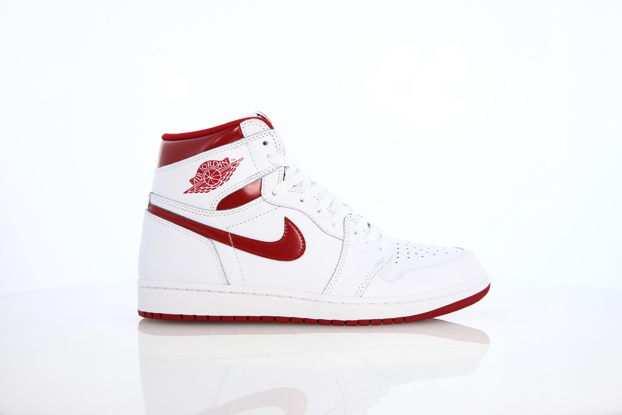 Air Jordan 1 Retro High OG Metallic Red | 555088-103 | AFEW STORE