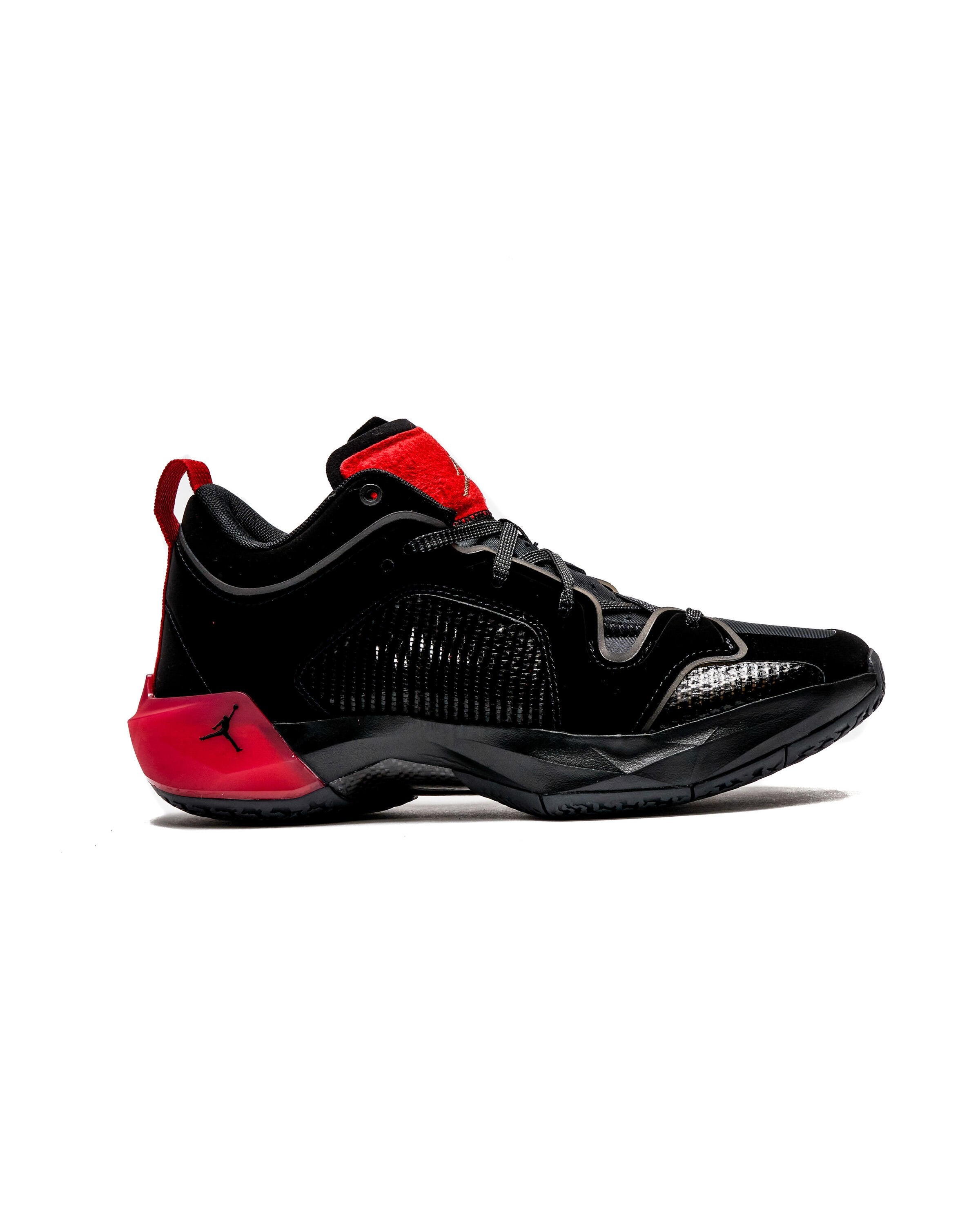 air-jordan-xxxvii-low-black-
