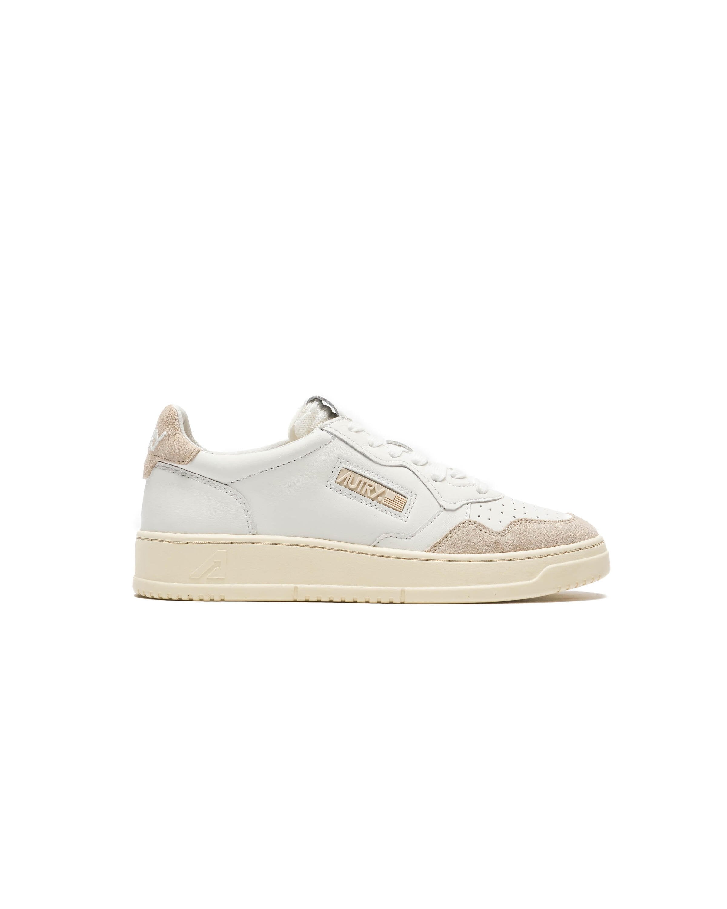 AUTRY EKLWKN11 関税送料込 Autry Action Shoes WMNS MEDALIST LOW | AULWWB01 | AFEW STORE