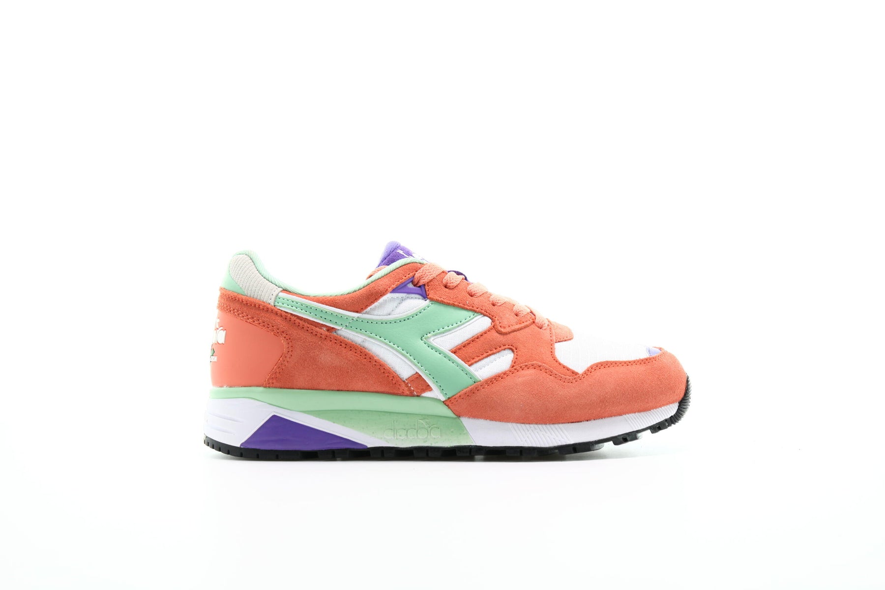 Diadora N9002 "Fresh Salmon"