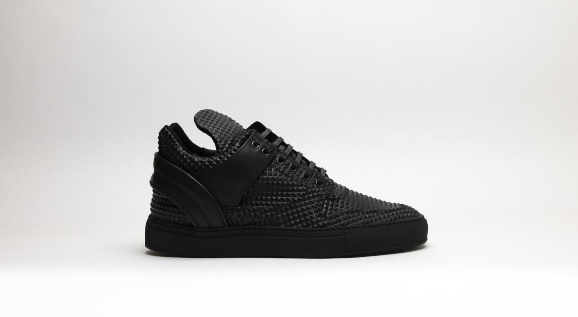 Filling Pieces Low Top Transformed "Pyramid Black"