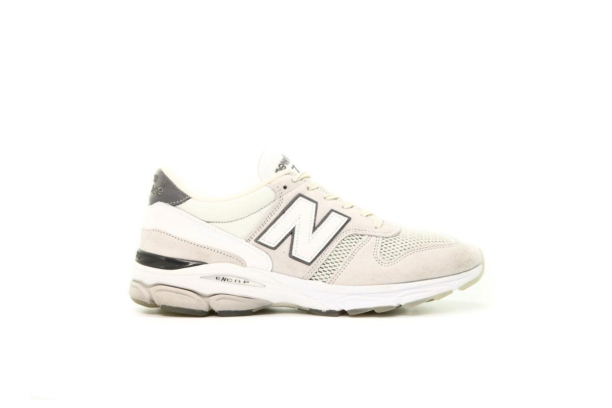 New Balance M 7709 CV - Made In England "Vodka & Caviar Pack"
