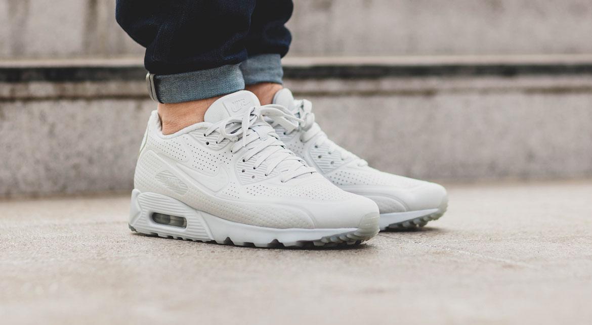 Nike Air Max 90 Ultra Moire "Pure Platinum"