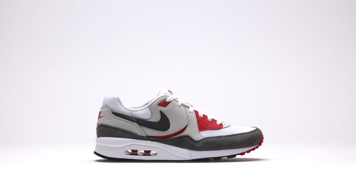 Nike Air Max Light Essential