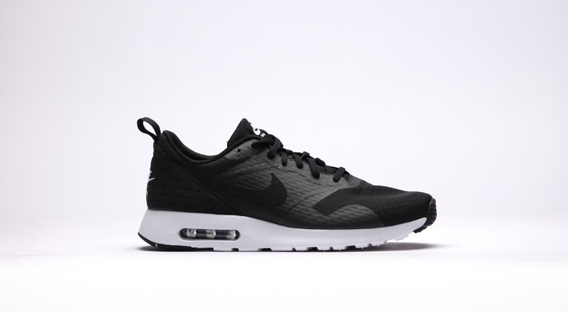 Nike Air Max Tavas Essential "Black n White"