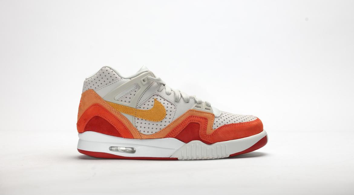 Nike Air Tech Challenge II QS "Light Bone"