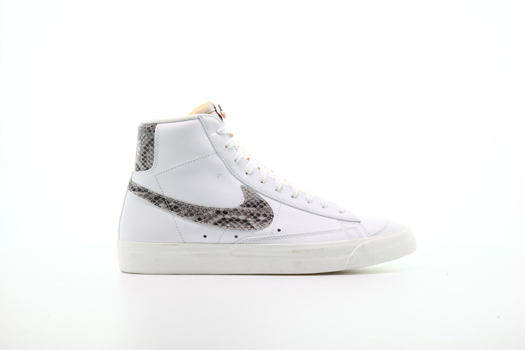 Nike Blazer Mid '77 VNTG Reptile "Sail"