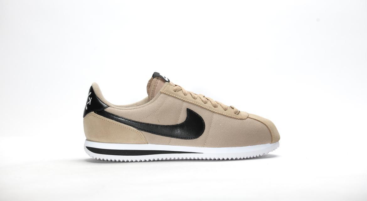 nike cortez desert camo