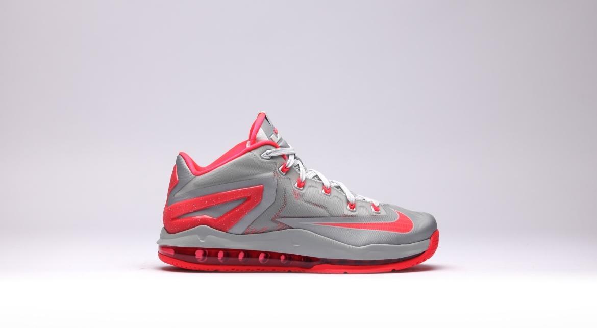 Nike Max Lebron XI Low "Laser Crimson"