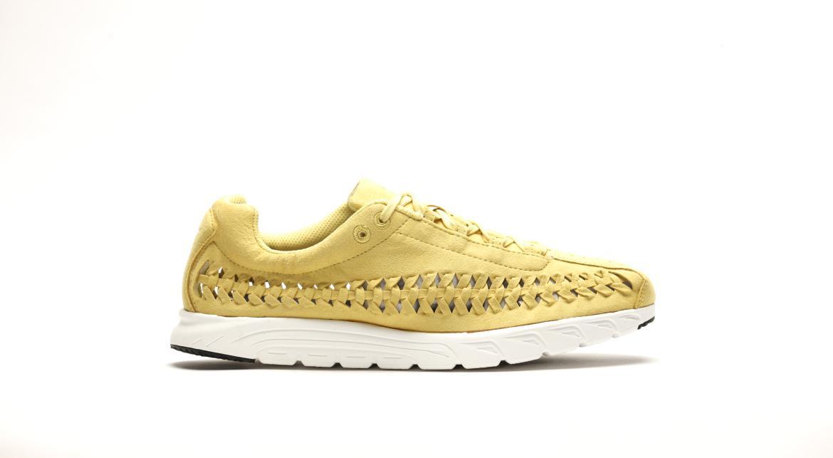 Nike Mayfly Woven "Celery"
