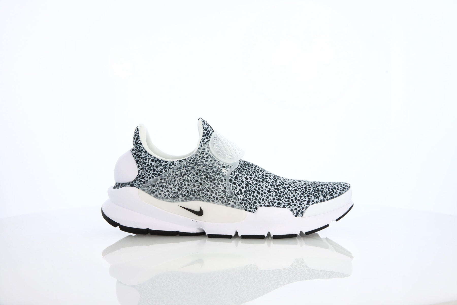 Nike Sock Dart QS "Quickstrike Release"