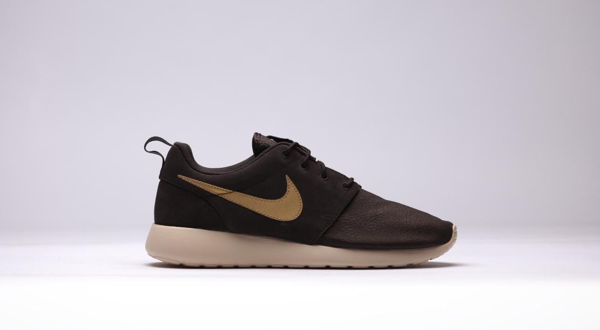 Nike Rosherun Suede "Velvet Brown"