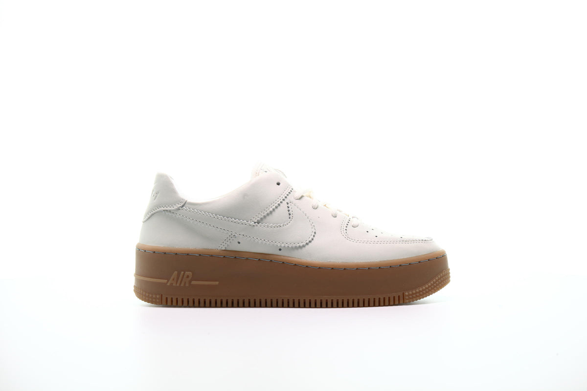 Nike WMNS Air Force 1 Sage Low LX "Pale Ivory"