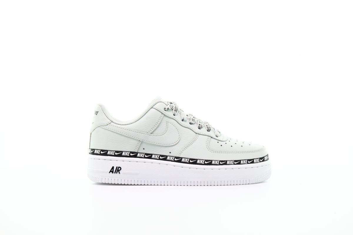 Nike Wmns Air Force 1 '07 SE Premium "Light Silver"