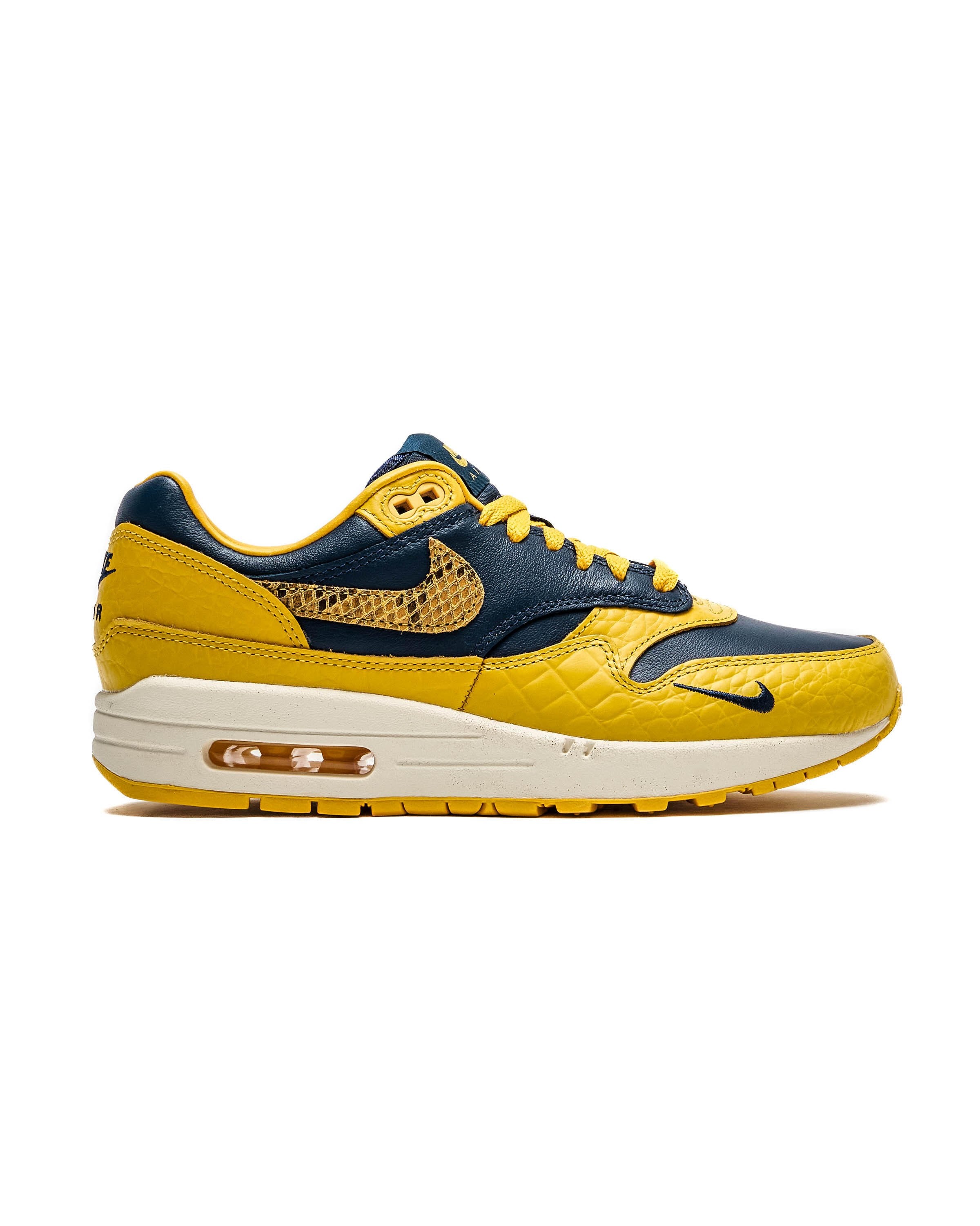 nike-wmns-air-max-1-prm-
