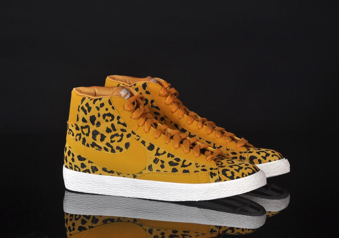Nike Wmns Blazer Mid Print (VNTG)