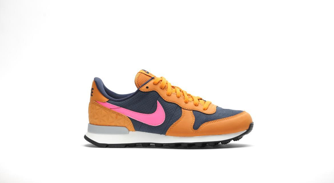 Nike Wmns Internationalist Premium "Digital Pink"