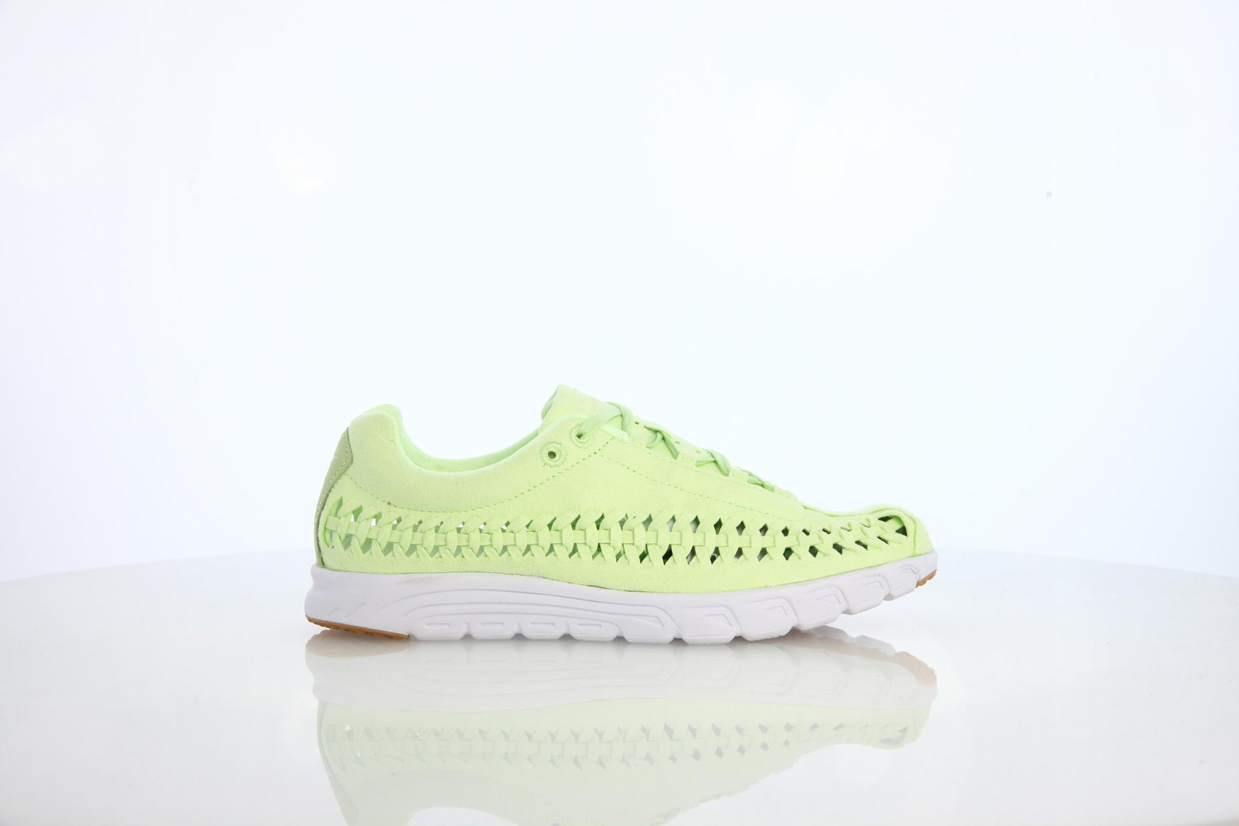 Nike Wmns Mayfly Woven QS Pastel Pack "Lt Liquid Lime"