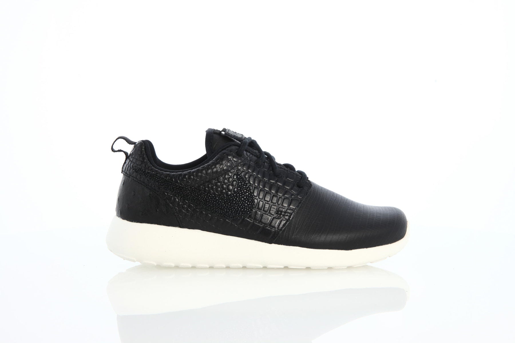 Nike Wmns Roshe One Lx "Black Ivory"