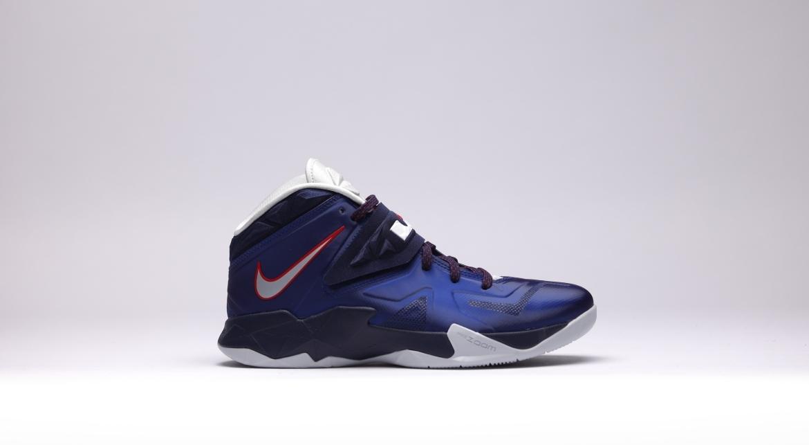 Nike Zoom Soldier VII "Deep Royal Blue"