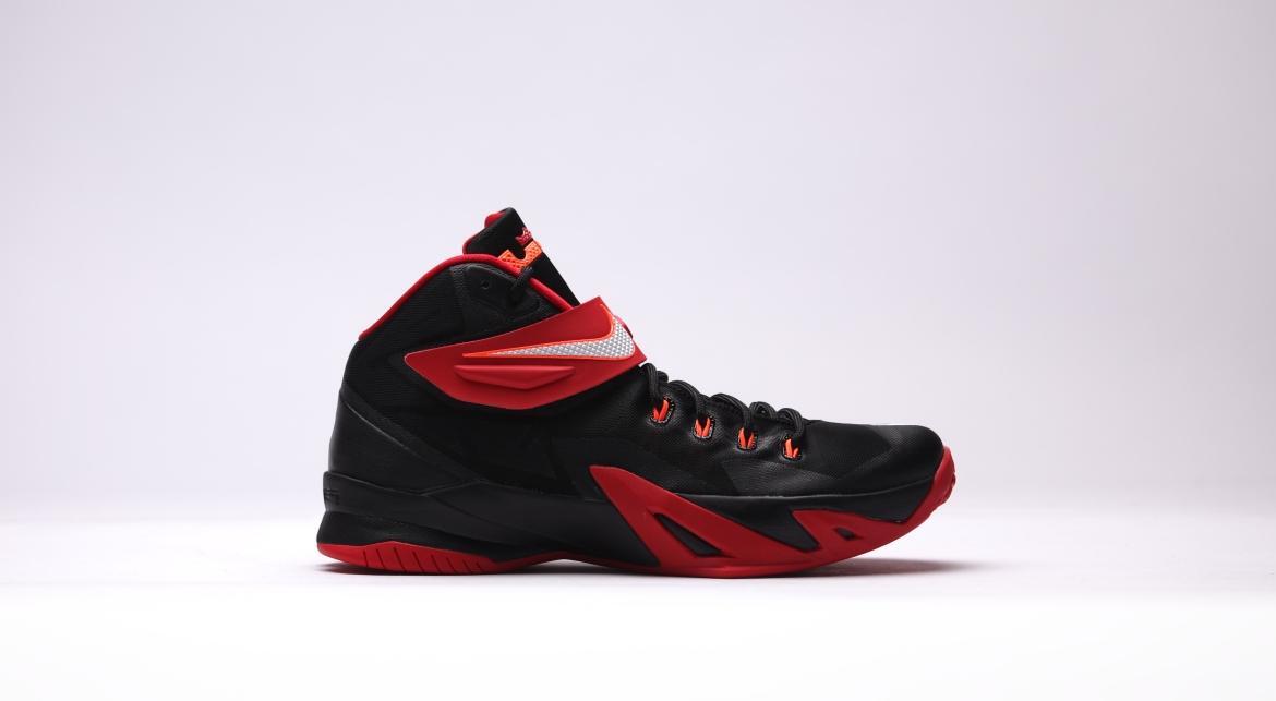 Nike Zoom Soldier VIII "University Red"