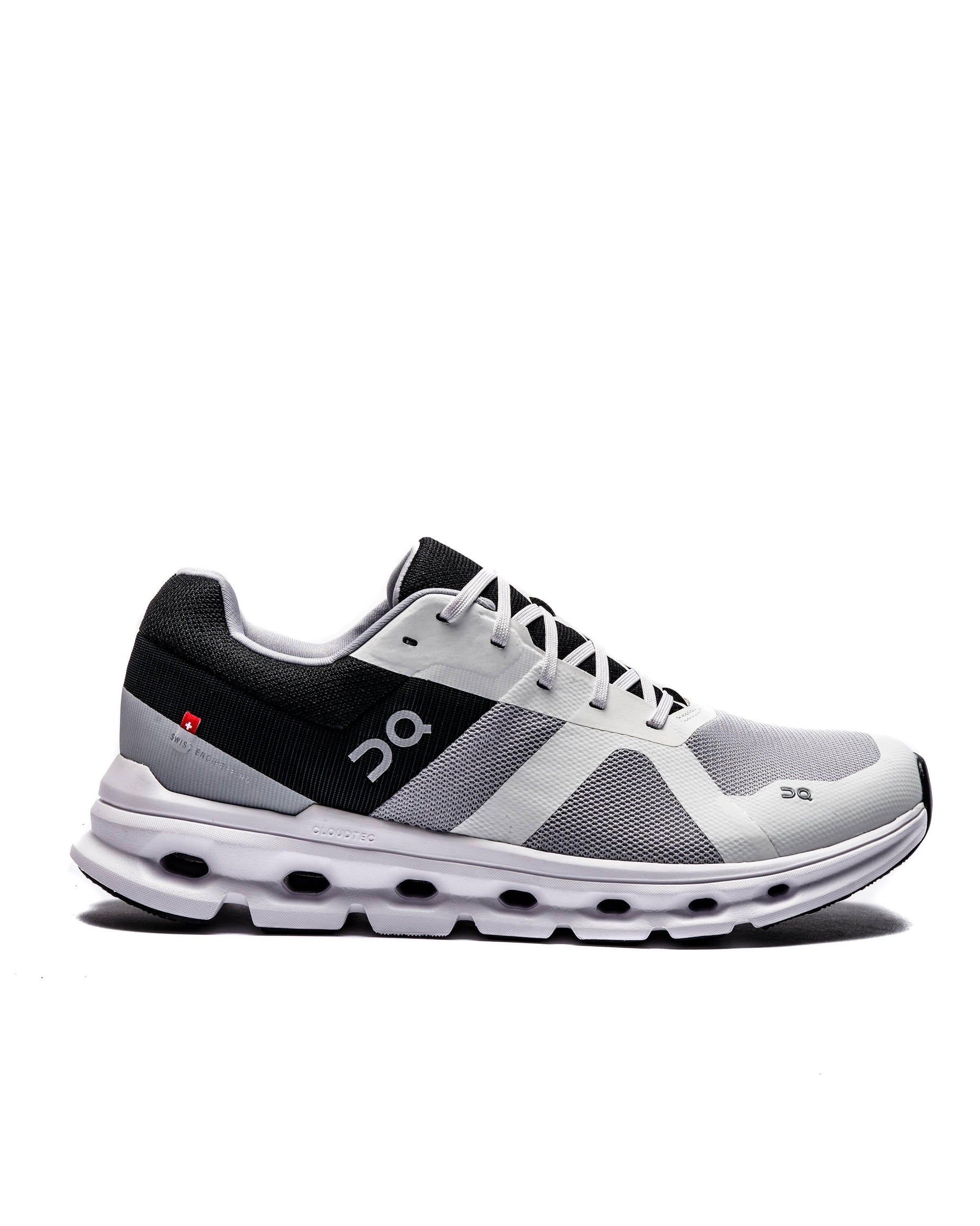 ON Running Cloudrunner 4