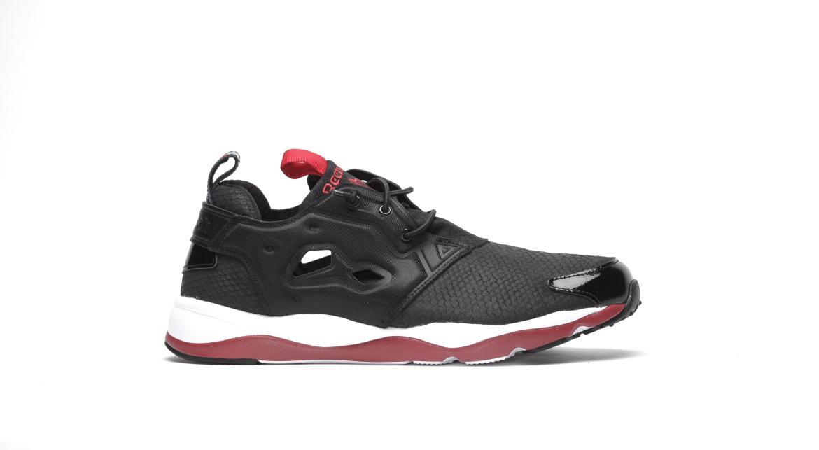 Adidas zx flux 057 core black/flash red hot sale